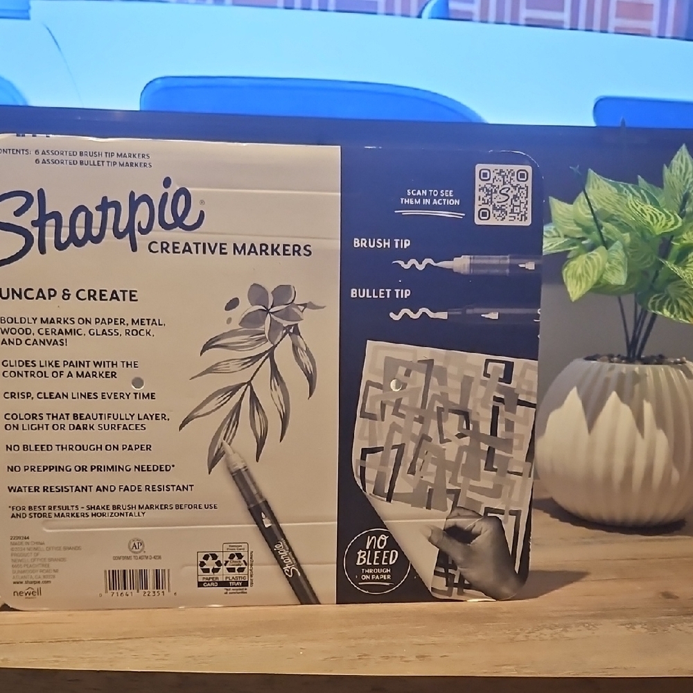 Sharpie Creative Markers Set - Picture 2 of 2